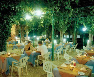 Allwin Roussos Beach Limassol Extérieur photo