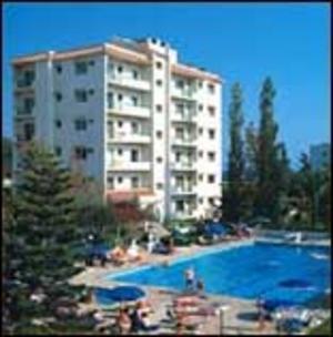 Allwin Roussos Beach Limassol Extérieur photo